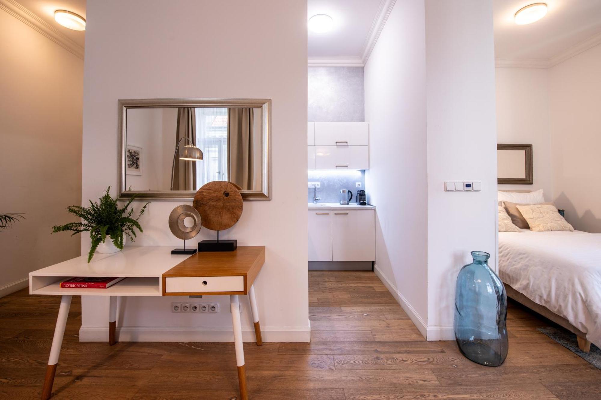 Modern Downtown Apt - Renovated, On Ideal Location Πράγα Εξωτερικό φωτογραφία