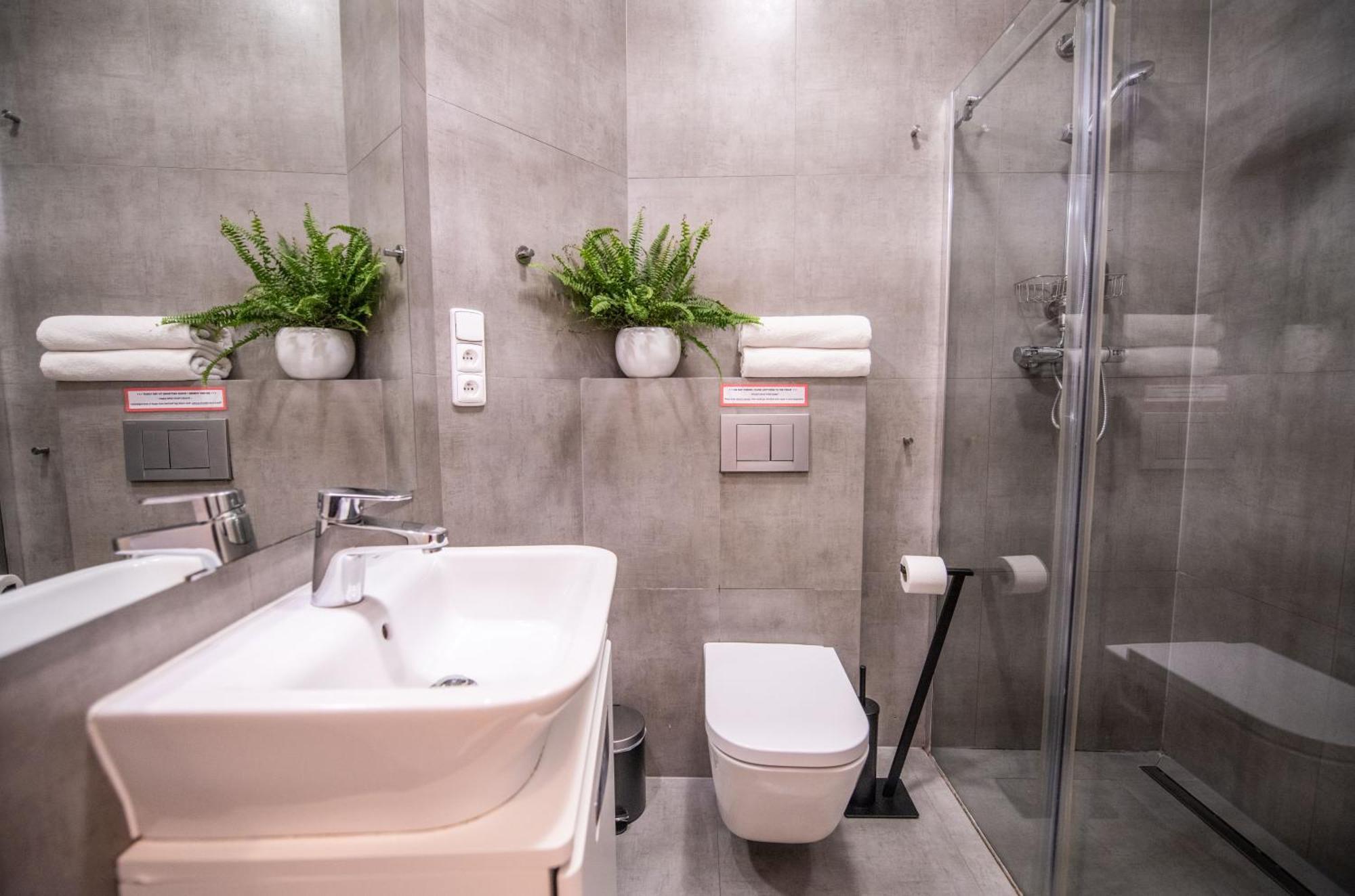 Modern Downtown Apt - Renovated, On Ideal Location Πράγα Εξωτερικό φωτογραφία